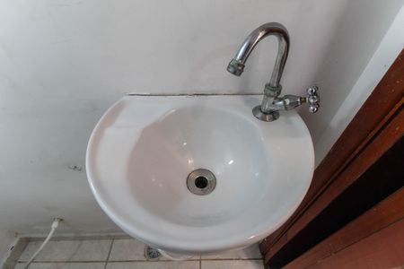 Casa de condomínio à venda com 62m², 2 quartos e 1 vagaLavabo