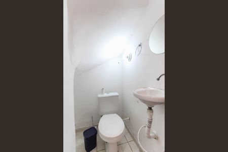 Casa de condomínio à venda com 62m², 2 quartos e 1 vagaLavabo