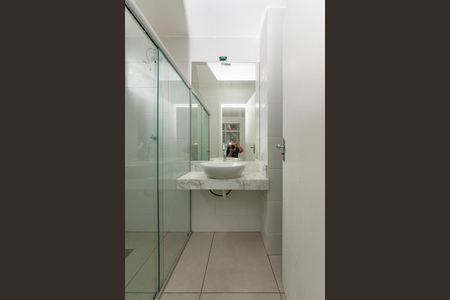 Apartamento à venda com 100m², 3 quartos e 1 vaga Apartamento à venda com 100m², 3 quartos e 1 vagaBanheiro da Suíte