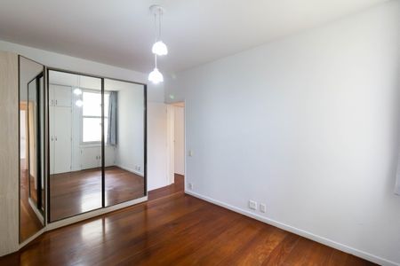 Apartamento para alugar com 160m², 2 quartos e 2 vagas Apartamento para alugar com 160m², 2 quartos e 2 vagasQuarto 2