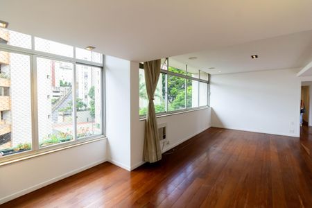 Sala de apartamento para alugar com 2 quartos, 160m² em Santo Antônio, Belo Horizonte