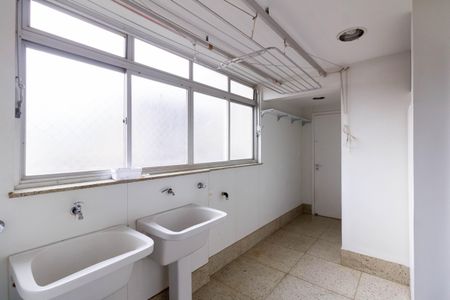 Apartamento para alugar com 160m², 2 quartos e 2 vagas Apartamento para alugar com 160m², 2 quartos e 2 vagasÁrea de Serviço