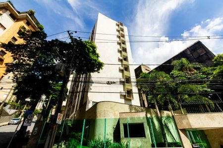 Apartamento para alugar com 160m², 2 quartos e 2 vagas Apartamento para alugar com 160m², 2 quartos e 2 vagasFachada do Prédio