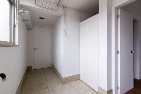 Apartamento para alugar com 160m², 2 quartos e 2 vagas Apartamento para alugar com 160m², 2 quartos e 2 vagasÁrea de Serviço