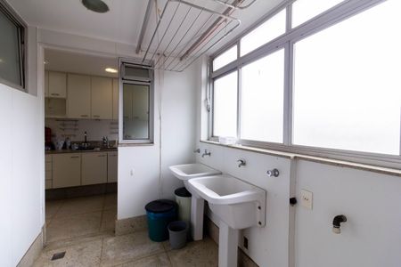 Apartamento para alugar com 160m², 2 quartos e 2 vagas Apartamento para alugar com 160m², 2 quartos e 2 vagasÁrea de Serviço