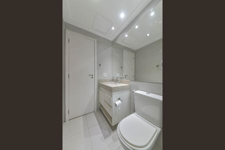 Apartamento para alugar com 80m², 2 quartos e 1 vagaBanheiro da Suíte 2