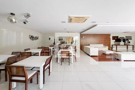 Apartamento à venda com 68m², 2 quartos e 2 vagas