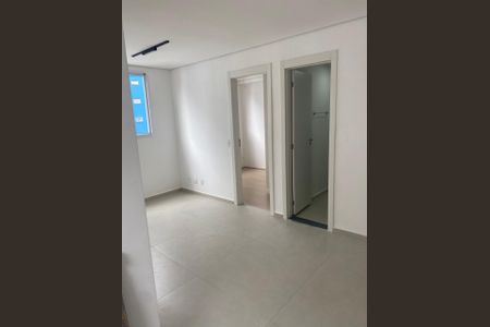 Sala de apartamento para alugar com 2 quartos, 35m² em Usina Piratininga, São Paulo