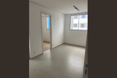 Sala de apartamento para alugar com 2 quartos, 35m² em Usina Piratininga, São Paulo
