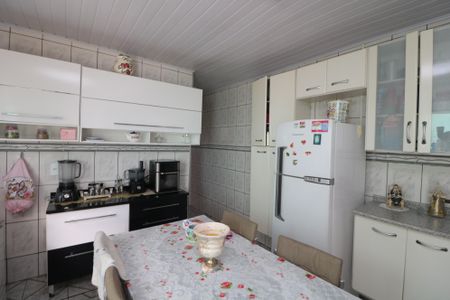 Casa à venda com 138m², 3 quartos e 2 vagasCozinha