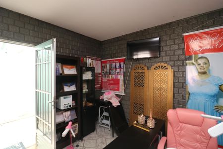 Casa à venda com 138m², 3 quartos e 2 vagasQuarto