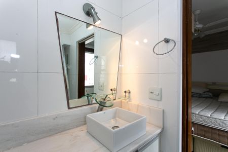 Apartamento à venda com 92m², 3 quartos e 3 vagasBanheiro da Suíte