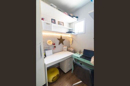 Apartamento à venda com 130m², 4 quartos e 3 vagasEscritório