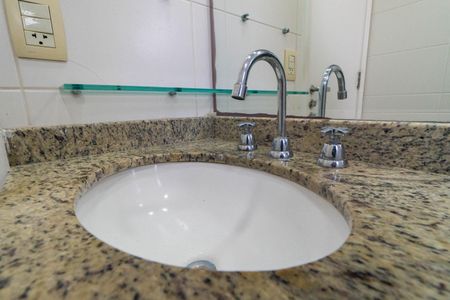 Apartamento à venda com 130m², 4 quartos e 3 vagasBanheiro da Suíte 2