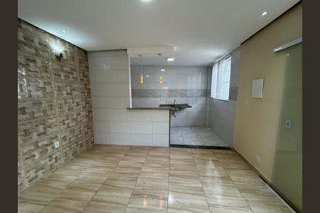 Sala de casa à venda com 2 quartos, 60m² em Quintino Bocaiúva, Rio de Janeiro