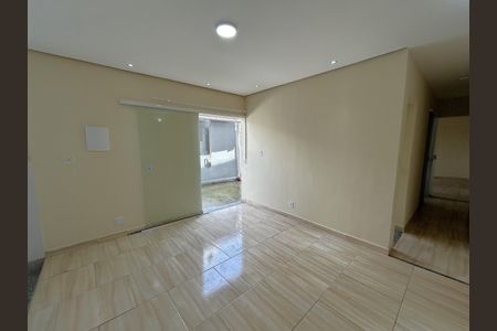Casa à venda com 60m², 2 quartos e sem vagaSala