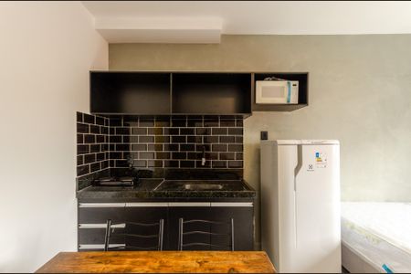 Cozinha de kitnet/studio para alugar com 1 quarto, 23m² em Itaberaba, São Paulo