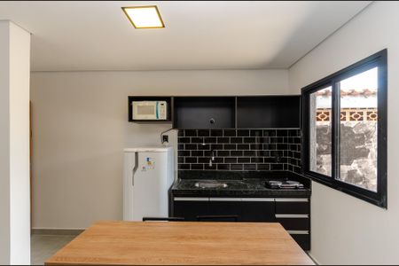 Cozinha de kitnet/studio para alugar com 1 quarto, 23m² em Itaberaba, São Paulo