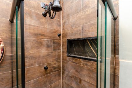 Banheiro de kitnet/studio para alugar com 1 quarto, 23m² em Itaberaba, São Paulo