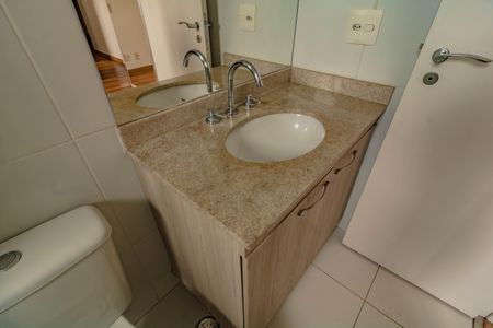 Apartamento para alugar com 57m², 2 quartos e 1 vaga