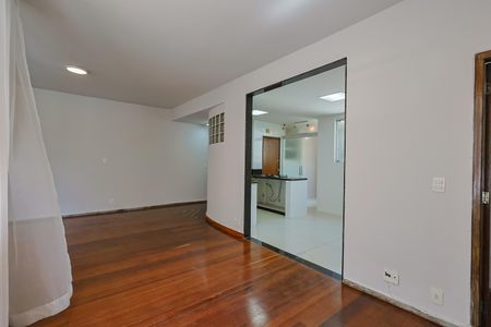 Apartamento à venda com 3 quartos, 110m² em Sion, Belo Horizonte