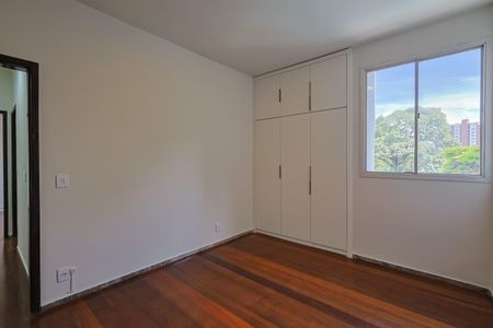 Apartamento à venda com 3 quartos, 110m² em Sion, Belo Horizonte