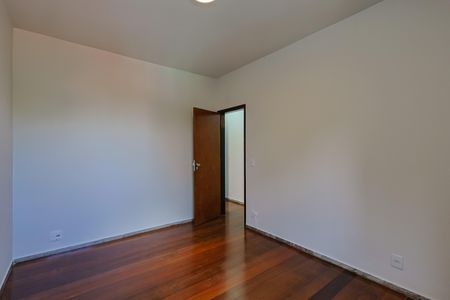 Apartamento à venda com 3 quartos, 110m² em Sion, Belo Horizonte