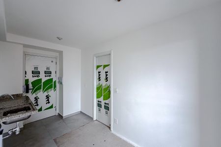 Studio à venda com 27m², 1 quarto e sem vaga Studio à venda com 27m², 1 quarto e sem vagaSala