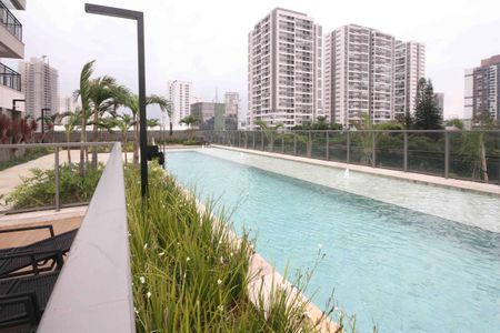 Apartamento para alugar com 65m², 2 quartos e 1 vaga Apartamento para alugar com 65m², 2 quartos e 1 vagaÁrea comum - Piscina