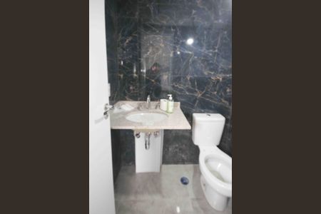 Apartamento para alugar com 65m², 2 quartos e 1 vaga Apartamento para alugar com 65m², 2 quartos e 1 vagaBanheiro Social