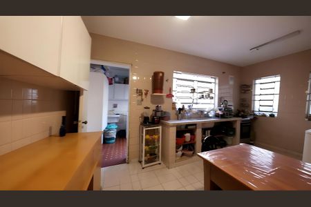 Casa para alugar com 250m², 2 quartos e 1 vaga