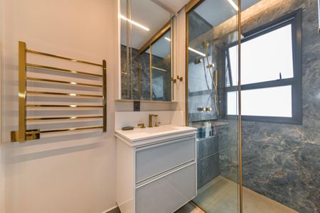 Apartamento à venda com 134m², 2 quartos e 2 vagas Apartamento à venda com 134m², 2 quartos e 2 vagasBanheiro da Suíte 2