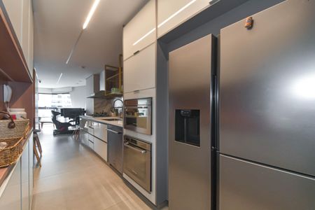 Apartamento à venda com 134m², 2 quartos e 2 vagasCozinha