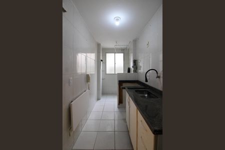 Apartamento à venda com 60m², 3 quartos e 1 vaga Apartamento à venda com 60m², 3 quartos e 1 vagaCozinha e Área de Serviço
