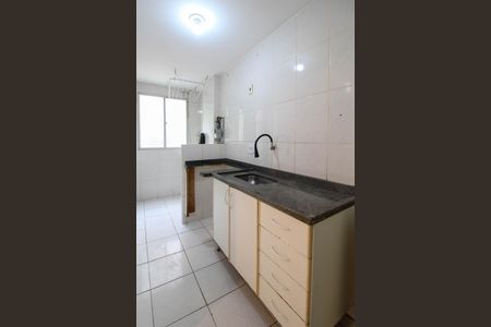Apartamento à venda com 60m², 3 quartos e 1 vaga Apartamento à venda com 60m², 3 quartos e 1 vagaCozinha e Área de Serviço