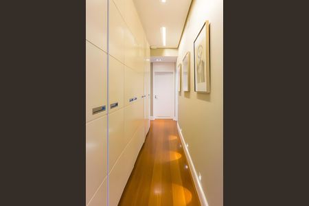 Apartamento para alugar com 4 quartos, 302m² em Perdizes, São Paulo