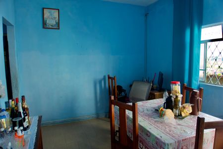 Casa à venda com 2 quartos, 360m² em Santa Maria, Belo Horizonte