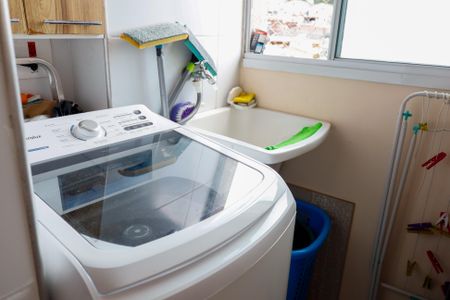 Apartamento para alugar com 54m², 2 quartos e 1 vaga Apartamento para alugar com 54m², 2 quartos e 1 vagaLavanderia