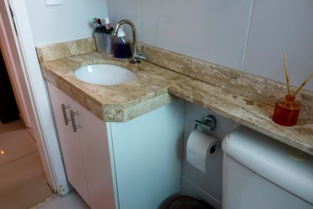 Apartamento para alugar com 54m², 2 quartos e 1 vaga Apartamento para alugar com 54m², 2 quartos e 1 vagaBanheiro