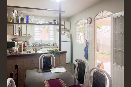 Sala 2 de casa à venda com 4 quartos, 188m² em Renascença, Belo Horizonte