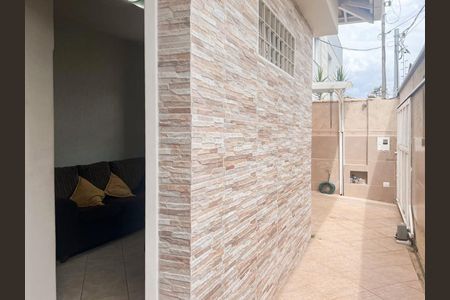 Casa à venda com 188m², 4 quartos e 2 vagas Casa à venda com 188m², 4 quartos e 2 vagasÁrea externa