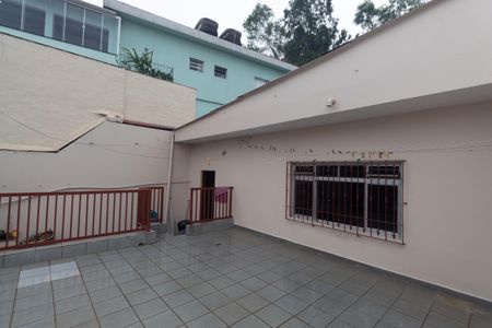 Casa para alugar com 173m², 4 quartos e 2 vagas Casa para alugar com 173m², 4 quartos e 2 vagasVaranda