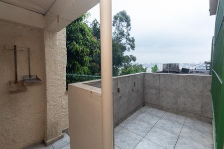 Casa para alugar com 173m², 4 quartos e 2 vagas Casa para alugar com 173m², 4 quartos e 2 vagasVaranda