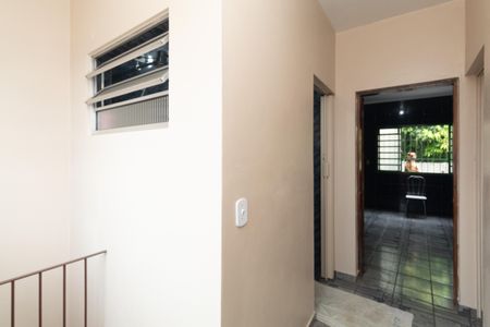 Casa para alugar com 173m², 4 quartos e 2 vagas Casa para alugar com 173m², 4 quartos e 2 vagasHall