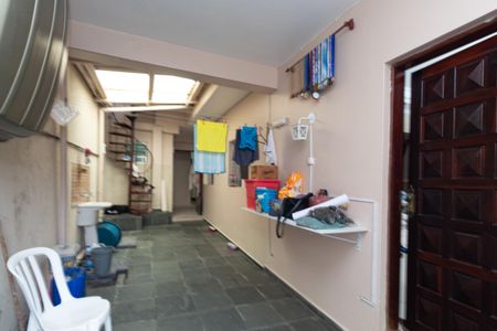 Casa para alugar com 173m², 4 quartos e 2 vagas Casa para alugar com 173m², 4 quartos e 2 vagasÁrea de Serviço / Quintal