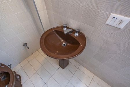 Apartamento à venda com 186m², 3 quartos e 1 vaga Apartamento à venda com 186m², 3 quartos e 1 vagaBanheiro Social