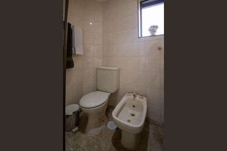 Apartamento para alugar com 250m², 5 quartos e 3 vagasBanheiro Suíte 3