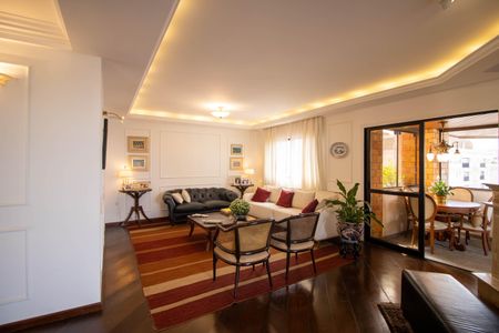 Apartamento para alugar com 250m², 5 quartos e 3 vagasSala