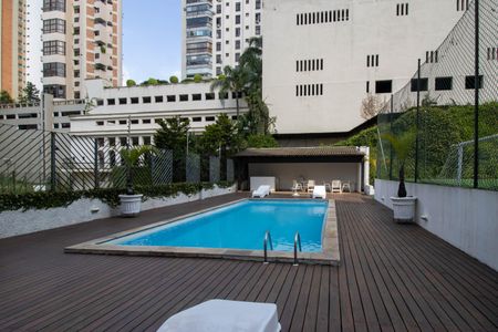 Apartamento para alugar com 250m², 5 quartos e 3 vagasPiscina