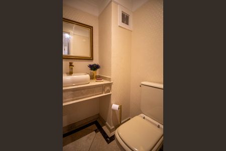 Apartamento para alugar com 250m², 5 quartos e 3 vagasLavabo